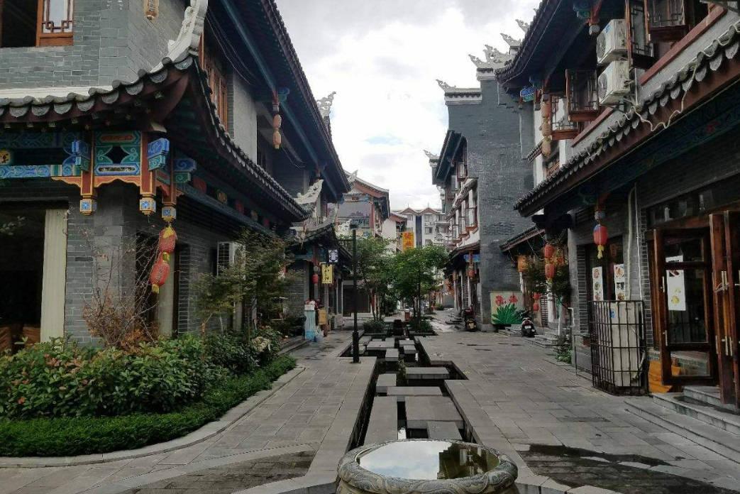 巴厘岛发生多起涉摩托车事故多名中国游客受伤,中领馆发布提醒
